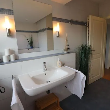 Achternkieker Comfortable Holiday home Zinnowitz